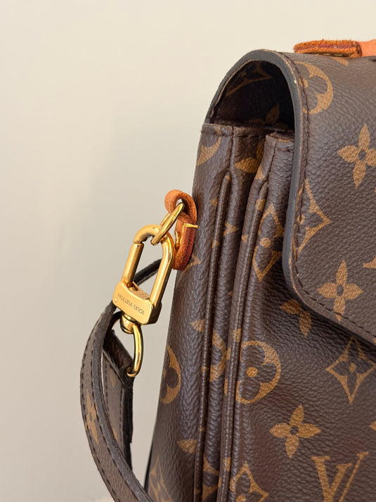 Translation missing: en.Louis Vuitton Pochette Métis