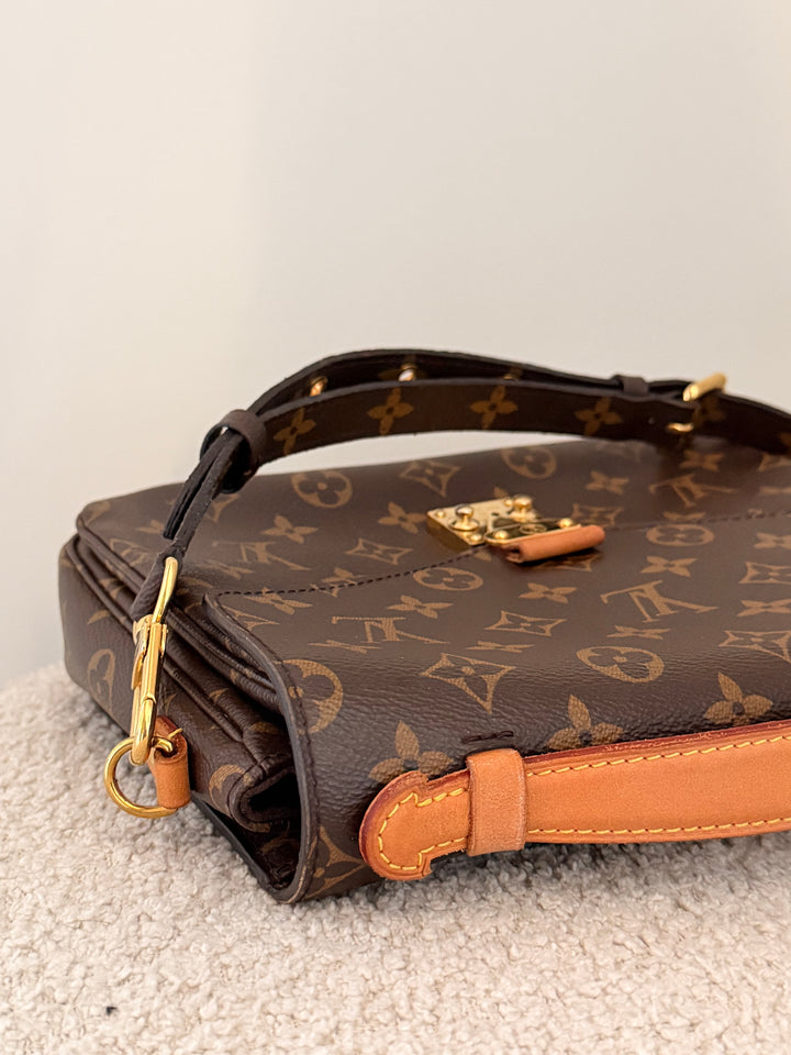 Translation missing: en.Louis Vuitton Pochette Métis
