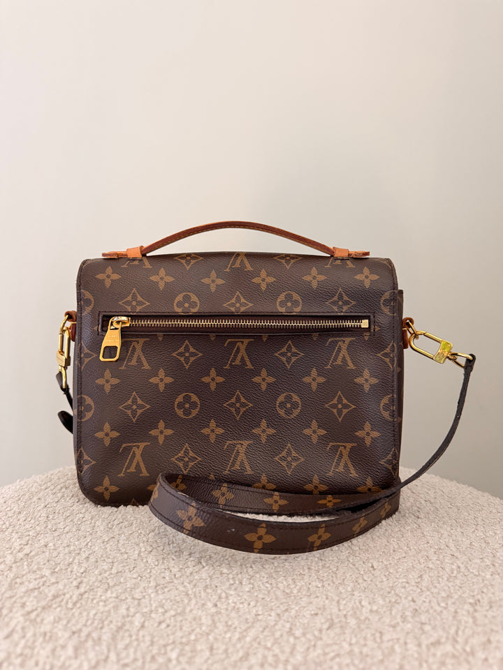 Translation missing: en.Louis Vuitton Pochette Métis