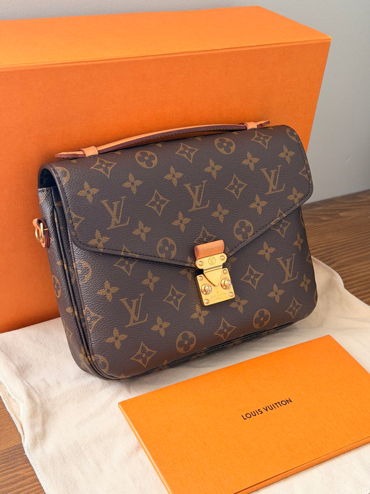 Translation missing: en.Louis Vuitton Pochette Métis