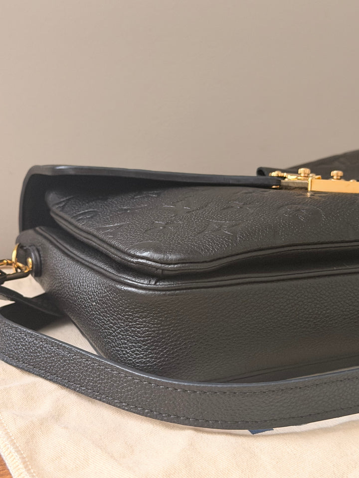 Translation missing: en.Louis Vuitton Pochette Métis