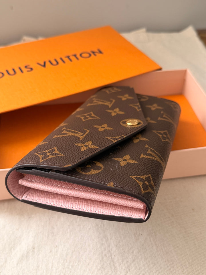 Translation missing: en.Louis Vuitton Sarah Wallet
