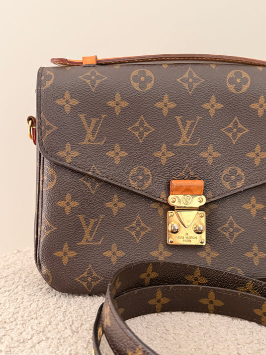 Translation missing: en.Louis Vuitton Pochette Métis