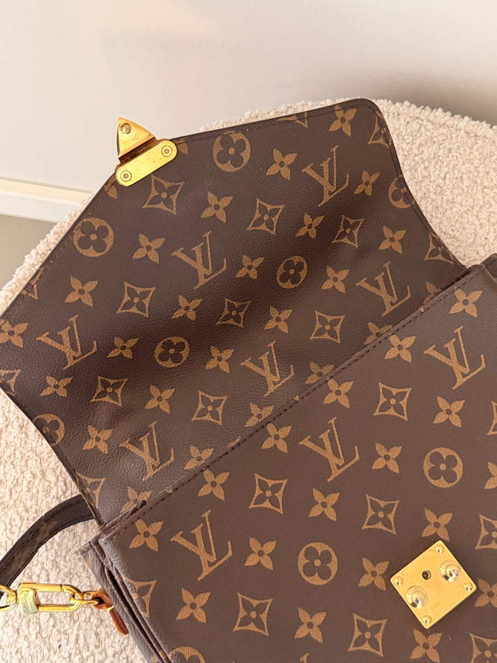 Translation missing: en.Louis Vuitton Pochette Métis