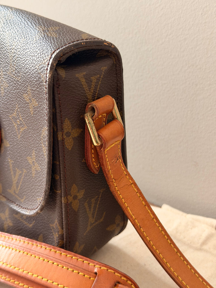 Translation missing: en.Louis Vuitton Saint Cloud PM
