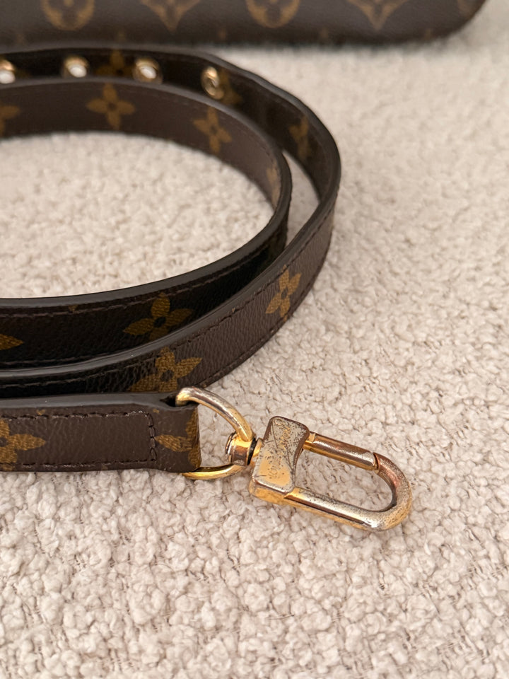 Translation missing: en.Louis Vuitton Pochette Métis