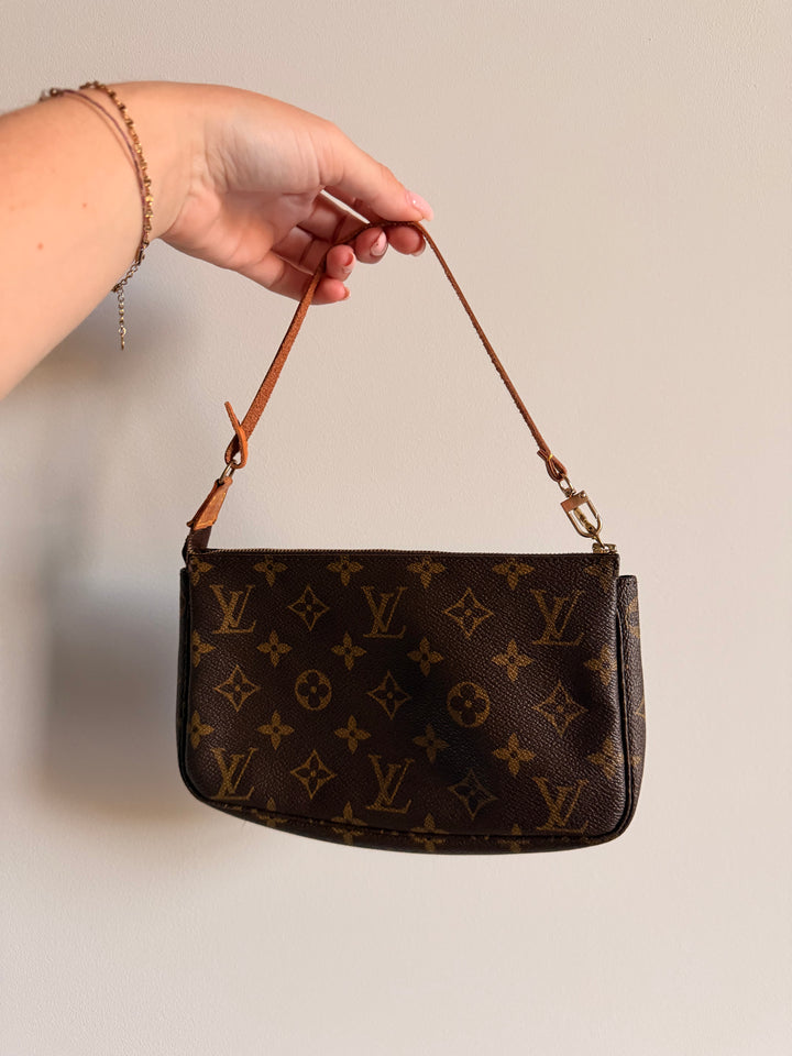 Translation missing: en.Louis Vuitton Pochette Accessoires