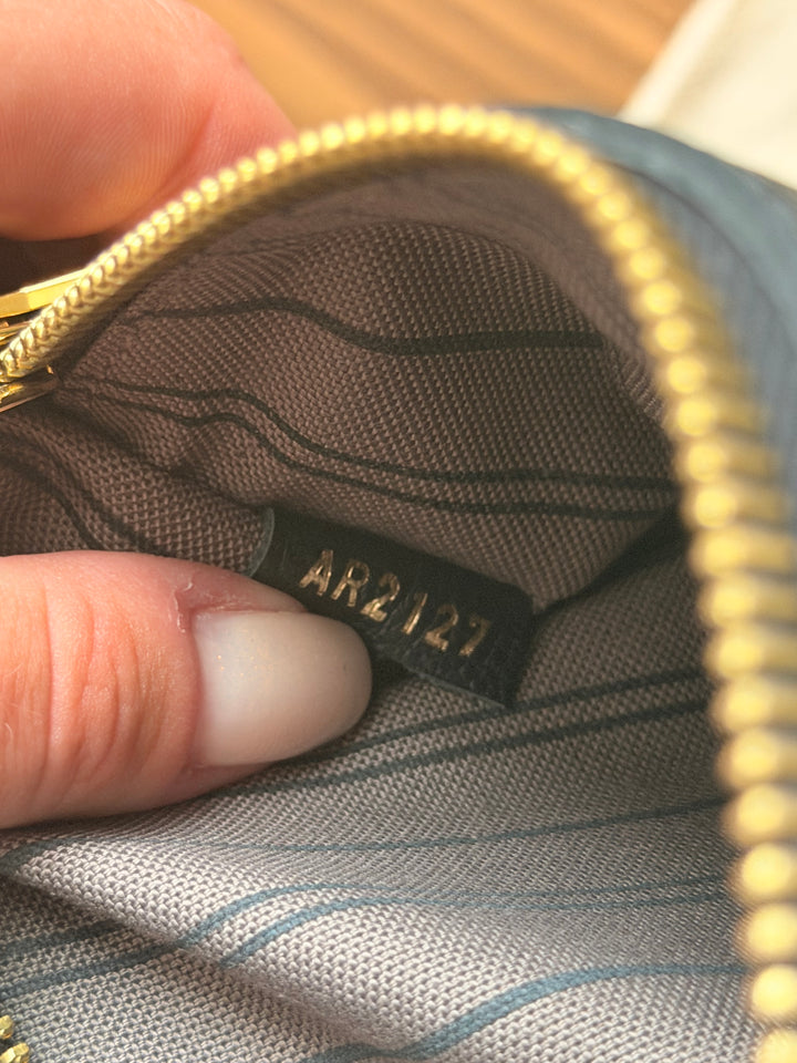 Translation missing: en.Louis Vuitton Pochette Métis