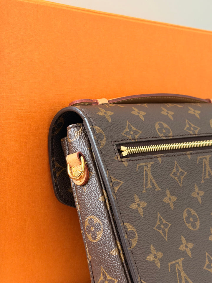 Translation missing: en.Louis Vuitton Pochette Métis