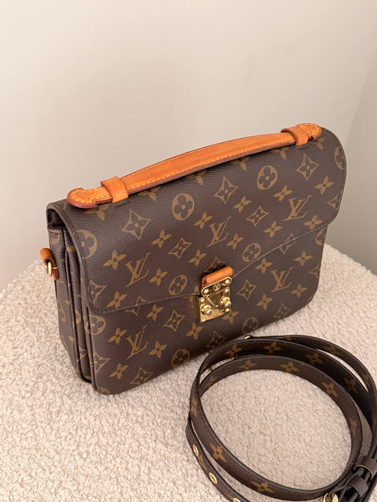 Translation missing: en.Louis Vuitton Pochette Métis