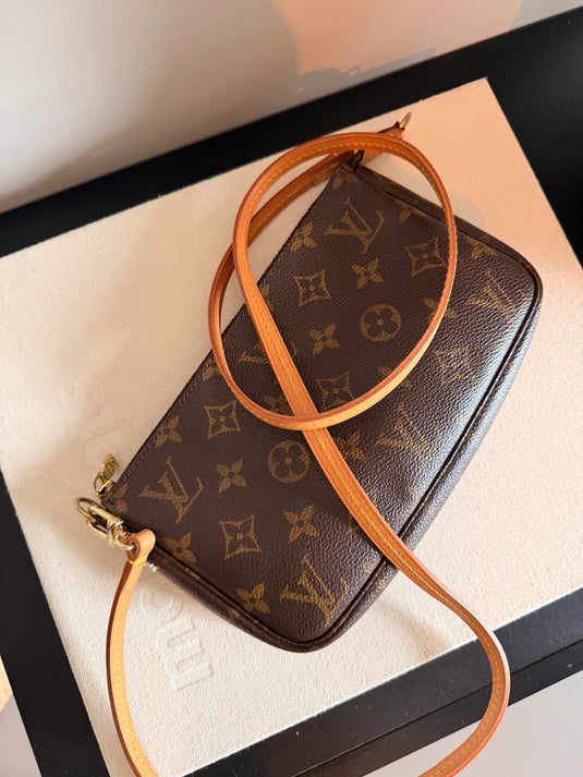 Translation missing: en.Louis Vuitton Pochette Accessoires