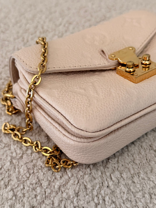 Translation missing: en.Louis Vuitton Micro Métis