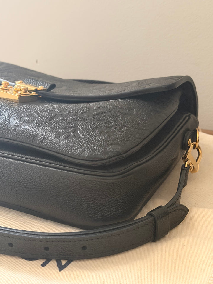 Translation missing: en.Louis Vuitton Pochette Métis