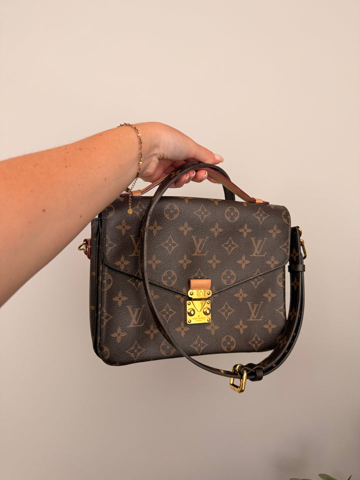 Translation missing: en.Louis Vuitton Pochette Métis